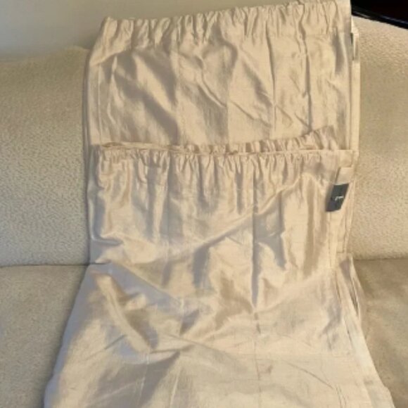 2 Linen & Things Ivory 40W x 82L 100% Raw Silk Rod Pocket Drapery Panels - Picture 2 of 7